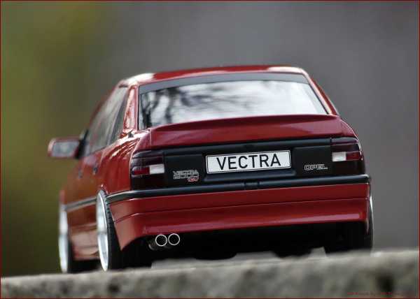 1:18 Opel Vectra A 2000 16V Bj.90 + Brock B1 Alufelgen